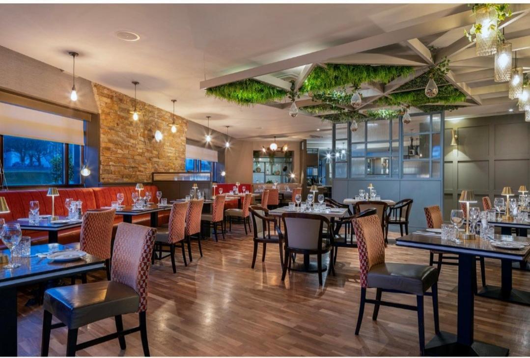 Greenhills Hotel Limerick Junction Extérieur photo